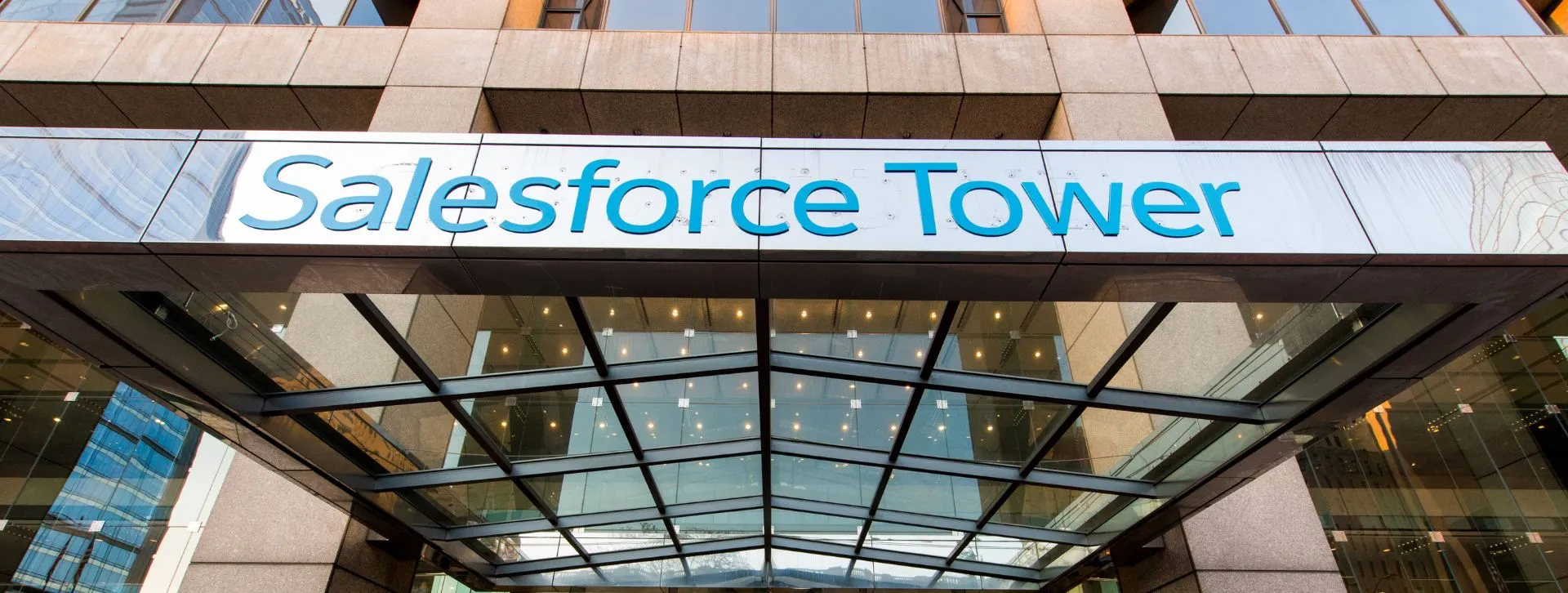 Tuhoaako AI Salesforcen ja Hubspotin liiketoimet?