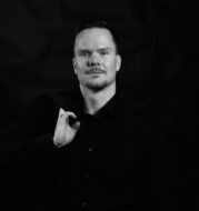 Juuso Huusko-Viikilä toimii webinaarin vetäjänä